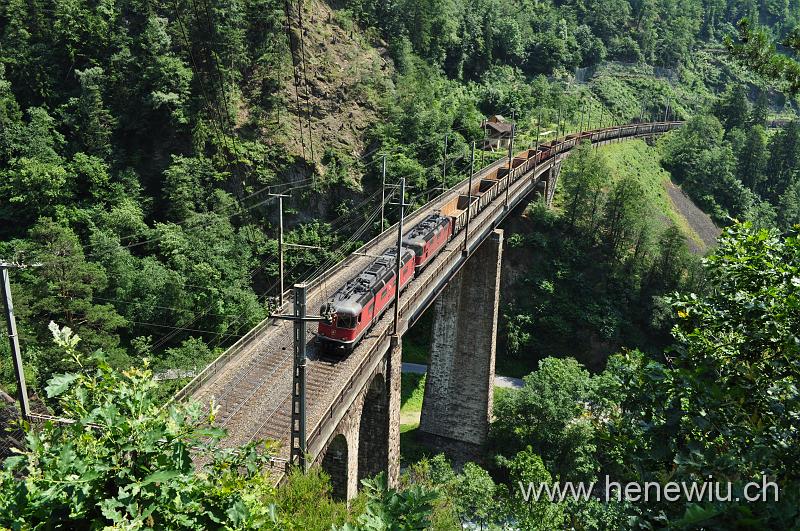 DSC_7530.JPG - Güterzug 50974 auf der Chaerstelenbachbrücke.