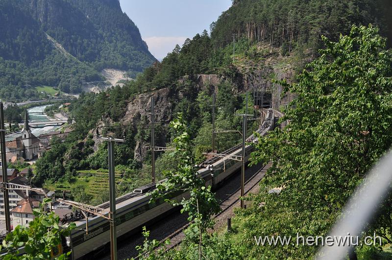 DSC_7572.JPG - EC 18, mit 10 Minuten VERSPÄTUNG auf der Chaerstelenbachbrücke.