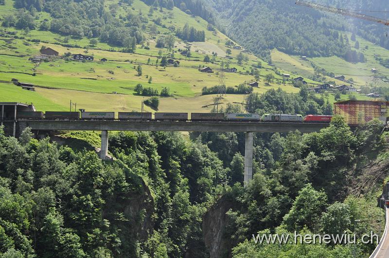 DSC_7507.JPG - Güterzug 90807auf der Intschireussbrücke
