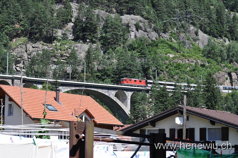 DSC_0184.JPG - Inter -Regio auf der mittleren Meienreuss - Brücke