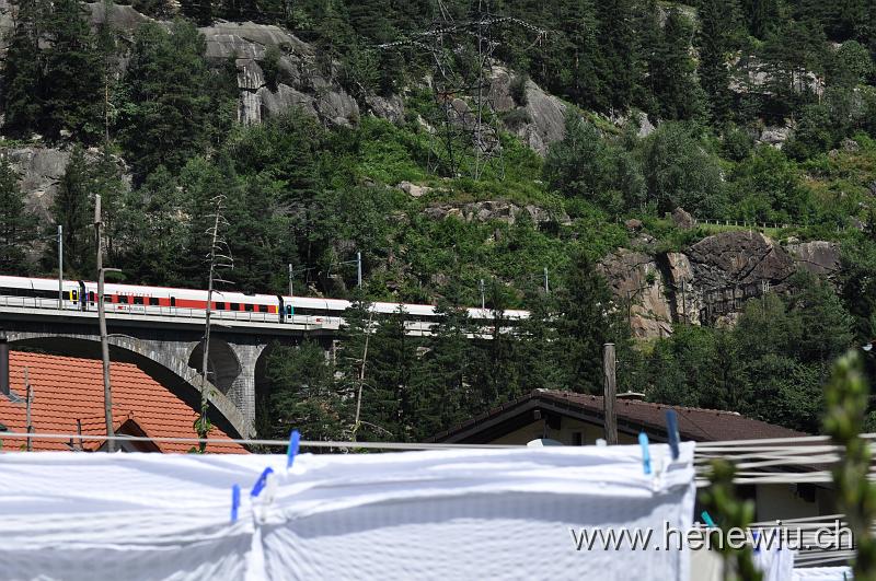 DSC_0188.JPG - ICN auf der mittleren Meienreuss - Brücke