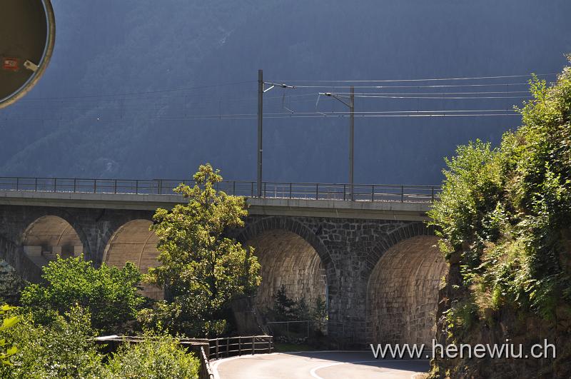 DSC_0285.JPG - Die mittlere Meienreuss - Brücke