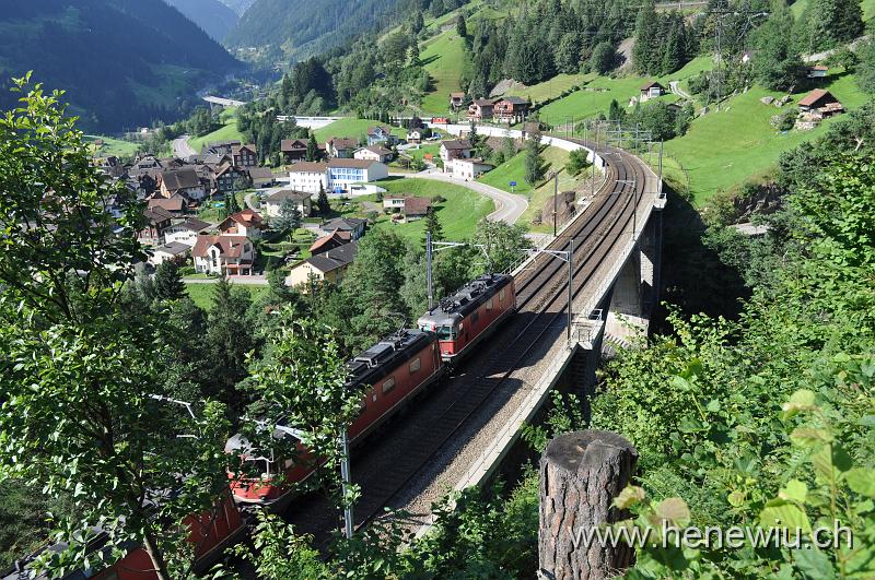 DSC_0319.JPG - Güterzug in vierfach Traktion auf der mittleren Meienreuss - Brücke talwärts fahrend.