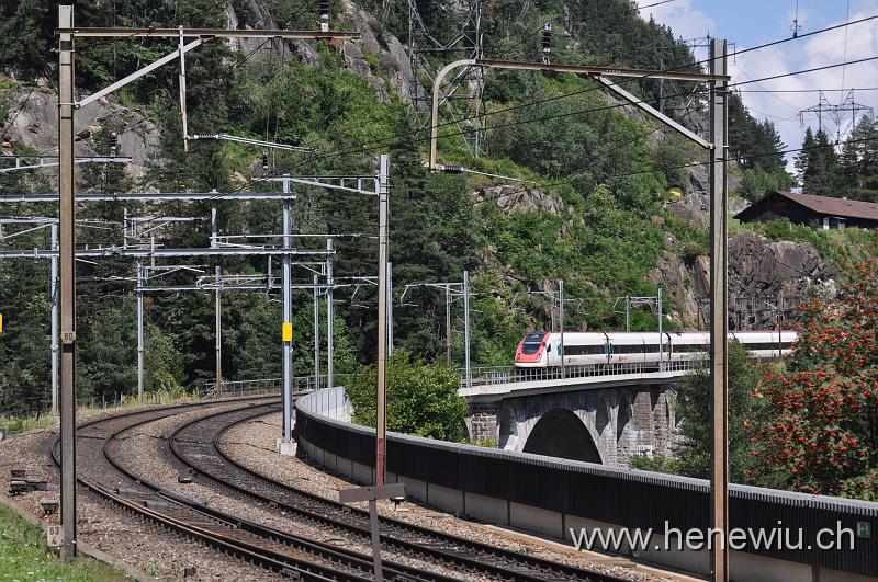 DSC_0534.JPG - ICN auf der mittlren Meienreuss - Brücke