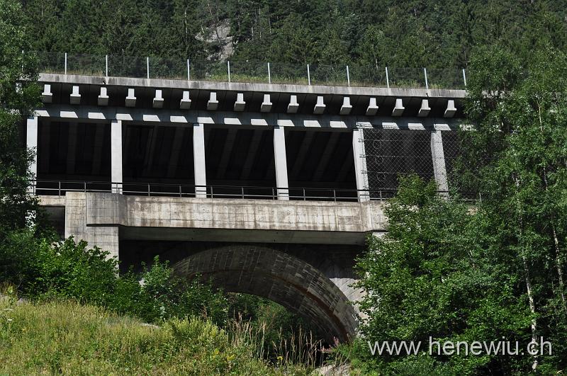 DSC_0443.JPG - Die Steinkehlebrücke, integriert in die neue Gallerie
