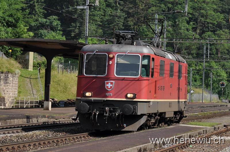 DSC_7611a.jpg - Ausfahrt für die Re4/4 II 11273 ; solo !!! Zug Nr.50920