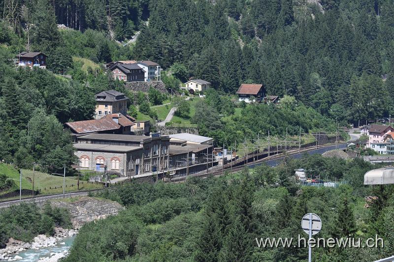 DSC_0258.JPG - DIe alte Karbidfabrik südlich der Station Gurtnellen