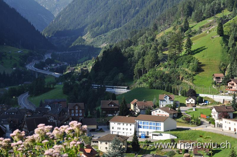 DSC_0272.JPG - Das Dorf  Wassen