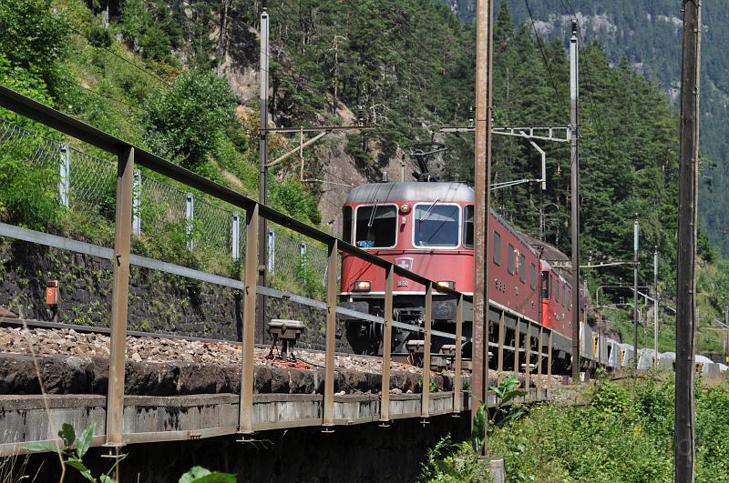 DSC_0510.JPG - Güterzug auf der Kellerbach . Brücke
