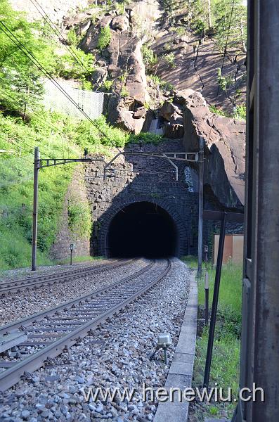 DSC_0005_20110621_005.JPG - Das obere Portal des Pfaffensprung-Kehrtunnels
