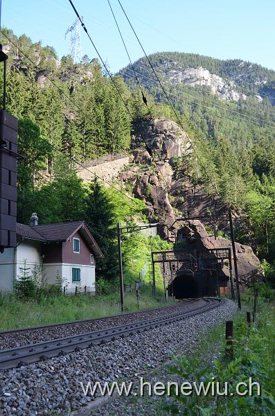 DSC_0015_20110621_015.JPG - Das obere Portal des Pfaffensprung-Kehrtunnels